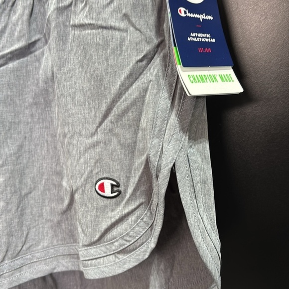 Champion Varsity,Wicking/anti-odor,panty lined,elastic drawcord waist,zip pocket - Picture 4 of 12